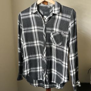 Rails Hunter Plaid Button Down Shirt Small Charcoal Gray White Rayon